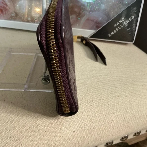 Louis Vuitton Purple/Amethyst Wallet Luxurious Monogram Empreinte Leather Design - Picture 6 of 9